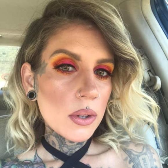 Meet the Posher Other - Meet your Posher, Tabitha